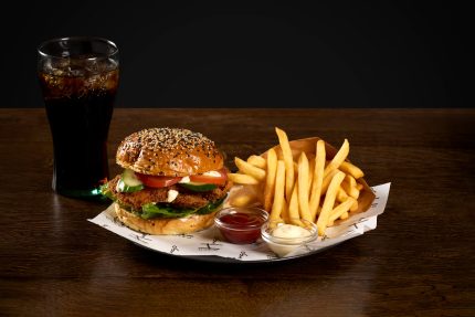 Crispy chicken burger